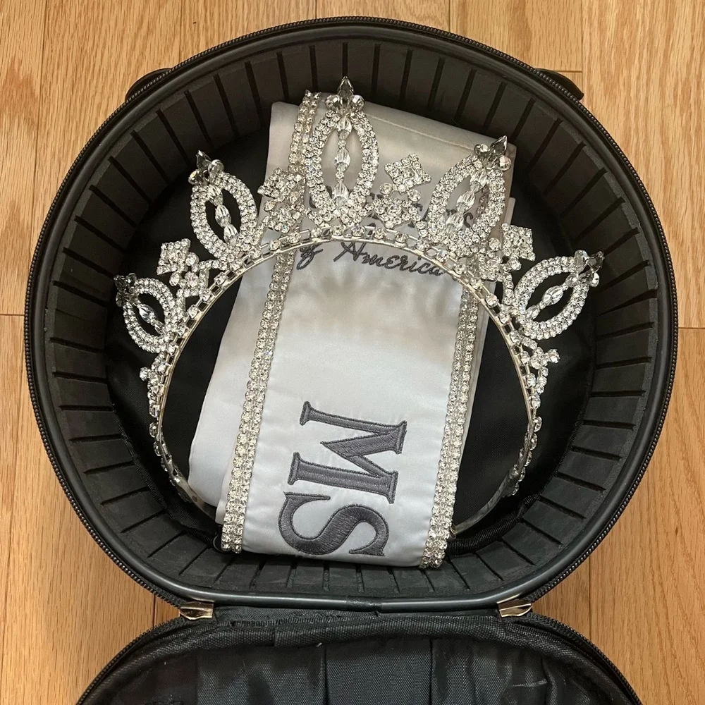 Pageant Crown Case - Picture 4 of 8